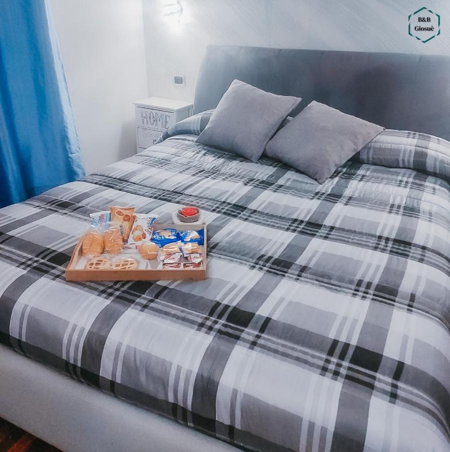B&B Giosue เนเปิลส์ ภายนอก รูปภาพ